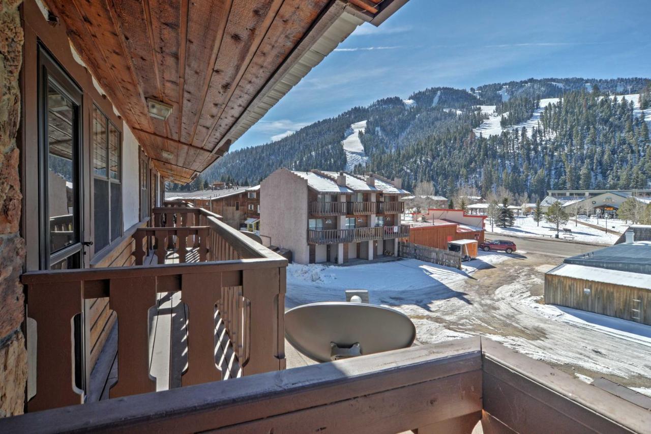 Red River Home With 2 Balconies - 1 Block To Main St Exteriör bild